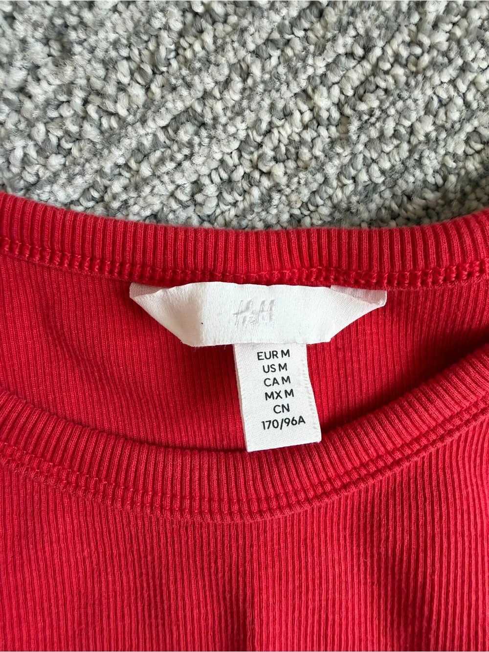 H&M Red Ribbed Short Sleeve Top - Picture 2 of 3